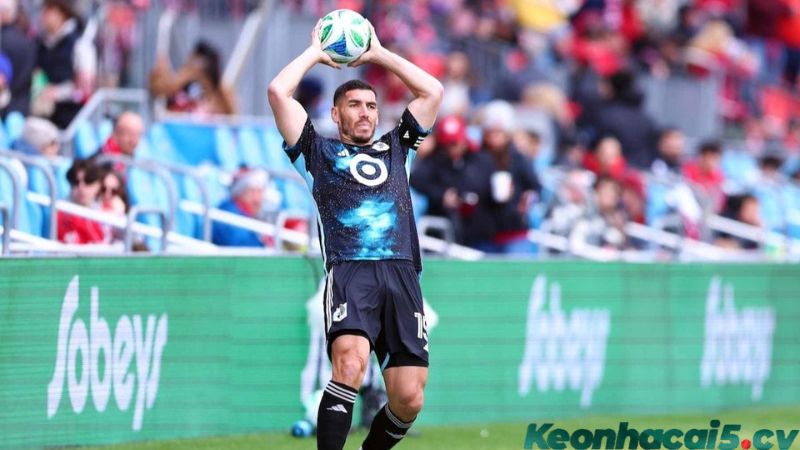 Kèo cược chấp ném biên là gì dưới góc nhìn hành vi trận đấu