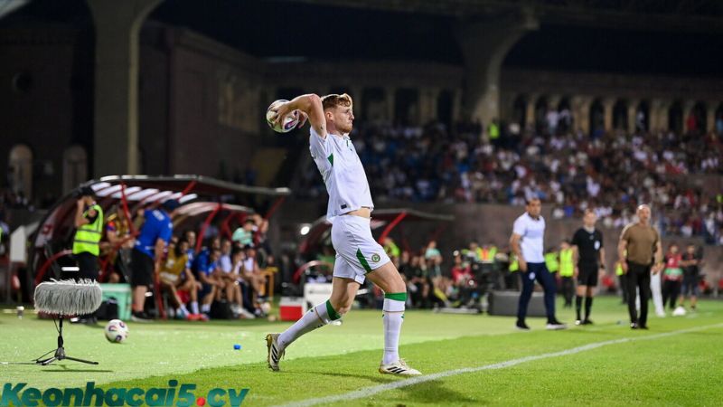 Nhà cái đọc trận đấu như thế nào để ra kèo chấp ném biên?